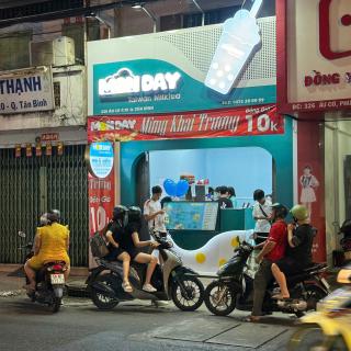 Mặt Tiền